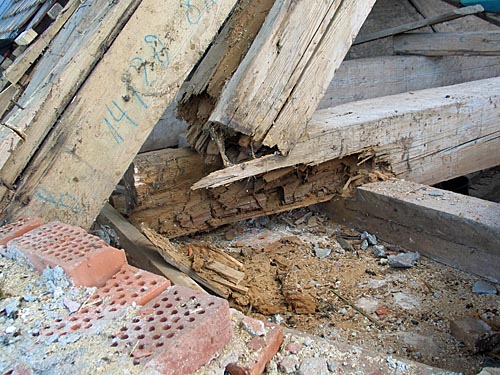 Schaden im Dachstuhl von St. Leonhard