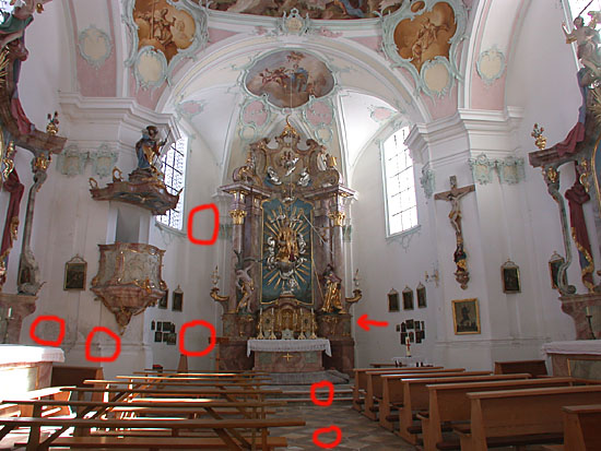 Schäden im vorderen Teil von St. Leonhard